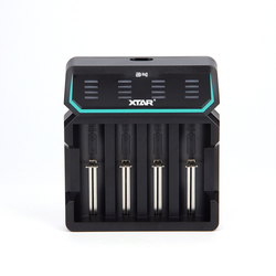 Xtar D4 Battery - nabíječka na monočlánky